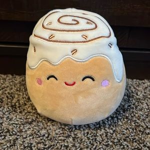 Squishmallow Cinnamon Roll Chanel